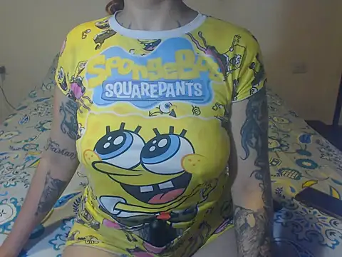 Snapshot of Tattoodreams_lucy chatting on 09.17.25 Tattoodreams lucy online show from 09.17.25