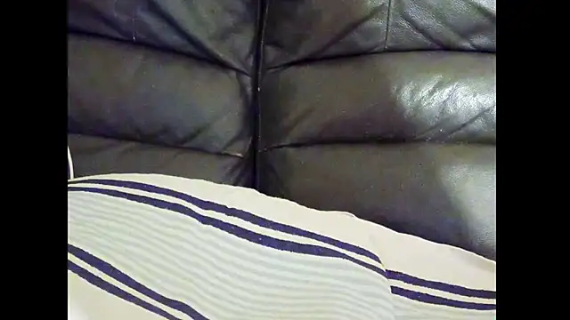 hairyuncut00 online show from 02.16.26