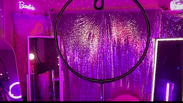 Snapshot of bimbotwerkqueen chatting on 01.31.25 bimbotwerkqueen online show from 01.31.25