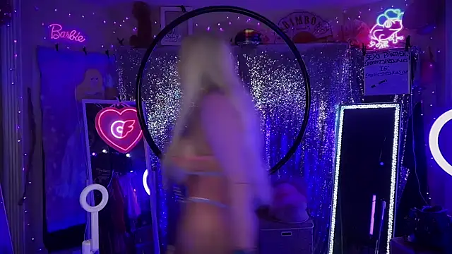 Snapshot of bimbotwerkqueen chatting on 03.15.25 bimbotwerkqueen online show from 03.15.25