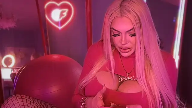 Snapshot of bimbotwerkqueen chatting on 10.12.25 bimbotwerkqueen online show from 10.12.25