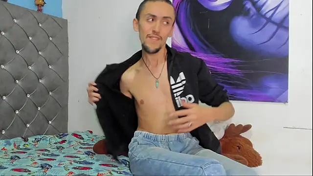 Snapshot of Karol_fenixx chatting on 11.05.25 Karol fenixx online show from 11.05.25