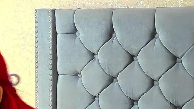 Imannejulienne online show from 06.03.26