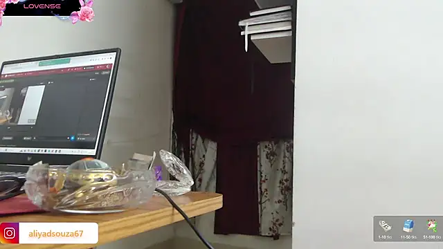 Snapshot of aliyadsouza chatting on 01.13.25 aliyadsouza online show from 01.13.25