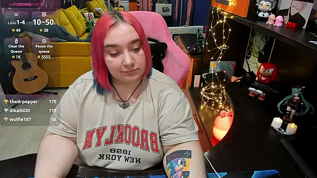 Softie Sofy online show from 01.23.25