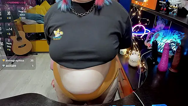 Softie Sofy online show from 03.21.25