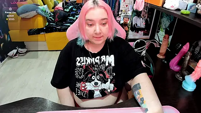 Softie Sofy online show from 04.04.26