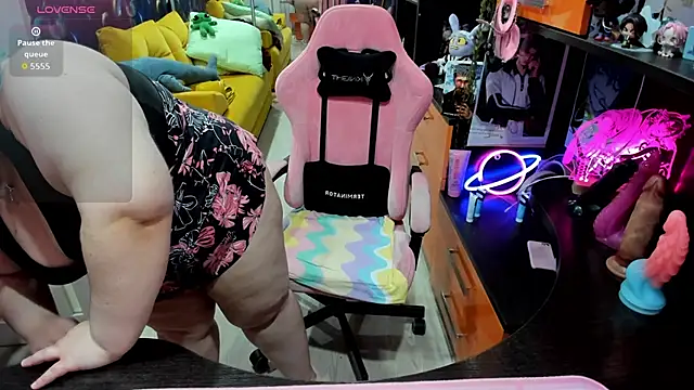 Softie Sofy online show from 05.05.26