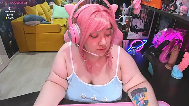 Softie Sofy online show from 05.18.26