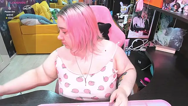 Softie Sofy online show from 06.19.26