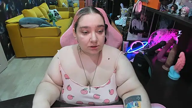 Softie Sofy online show from 06.25.26