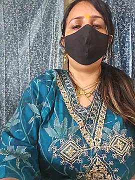 Snapshot of cute-tanvi chatting on 02.22.25 cute-tanvi online show from 02.22.25