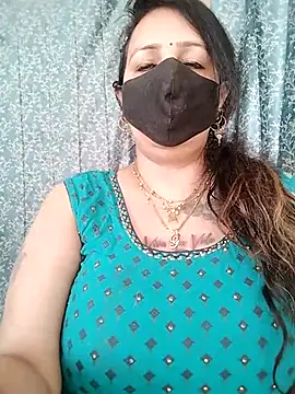 Snapshot of cute-tanvi chatting on 03.07.25 cute-tanvi online show from 03.07.25