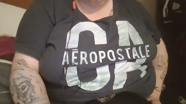 Snapshot of Ladyofmystery chatting on 12.21.24 Ladyofmystery online show from 12.21.24