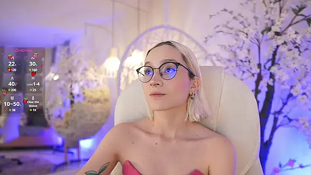 Snapshot of DalahiaRush chatting on 02.12.25 DalahiaRush online show from 02.12.25