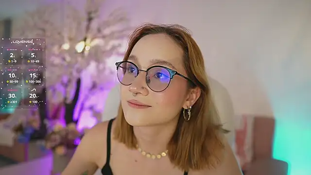 Snapshot of DalahiaRush chatting on 09.10.25 DalahiaRush online show from 09.10.25