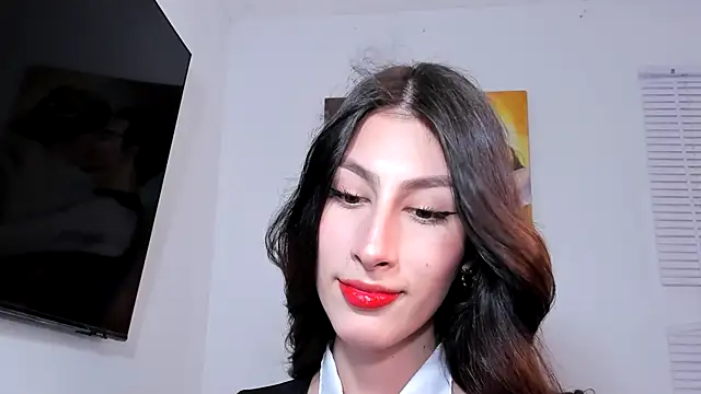 Snapshot of valeria_gonzales_ chatting on 12.04.24 valeria gonzales online show from 12.04.24