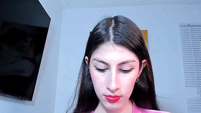 Snapshot of valeria_gonzales_ chatting on 12.05.24 valeria gonzales online show from 12.05.24