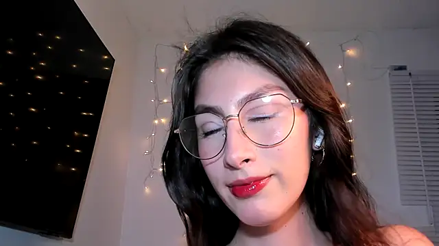 Snapshot of valeria_gonzales_ chatting on 01.08.25 valeria gonzales online show from 01.08.25