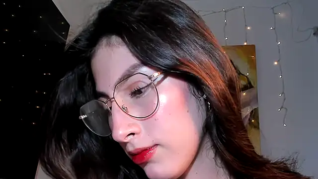 Snapshot of valeria_gonzales_ chatting on 01.11.25 valeria gonzales online show from 01.11.25