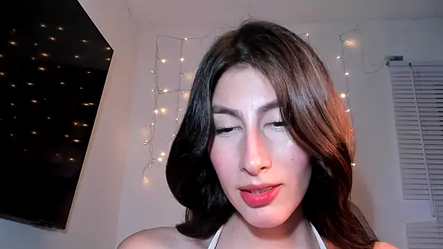 Snapshot of valeria_gonzales_ chatting on 01.12.25 valeria gonzales online show from 01.12.25