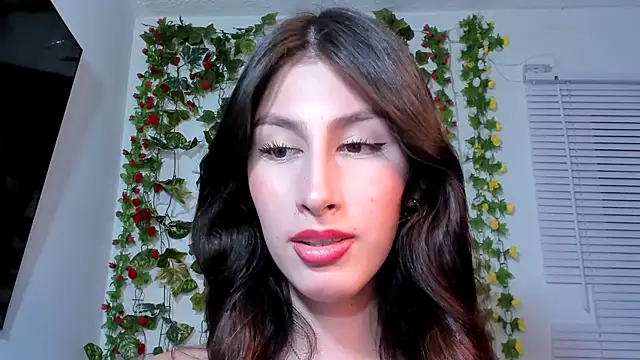 Snapshot of valeria_gonzales_ chatting on 02.23.25 valeria gonzales online show from 02.23.25