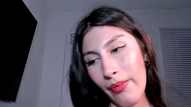 Snapshot of valeria_gonzales_ chatting on 03.02.25 valeria gonzales online show from 03.02.25