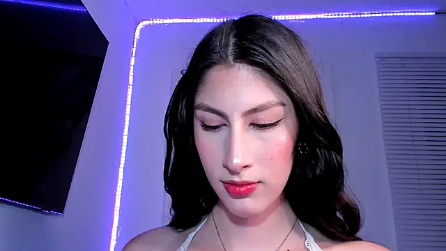 Snapshot of valeria_gonzales_ chatting on 03.23.25 valeria gonzales online show from 03.23.25