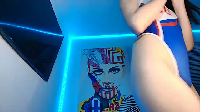 Snapshot of valeria_gonzales_ chatting on 10.03.25 valeria gonzales online show from 10.03.25