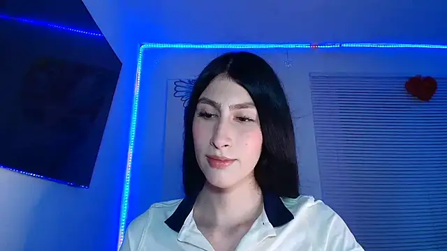 Snapshot of valeria_gonzales_ chatting on 10.28.25 valeria gonzales online show from 10.28.25