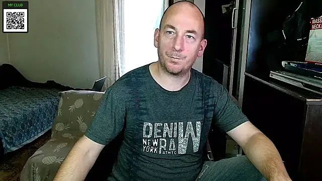 Snapshot of Johan___Barker chatting on 12.07.24 Johan   Barker online show from 12.07.24