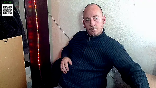 Snapshot of Johan___Barker chatting on 12.23.24 Johan   Barker online show from 12.23.24