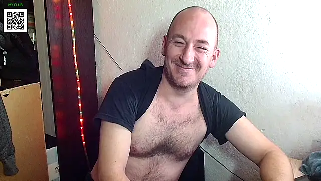 Snapshot of Johan___Barker chatting on 12.23.24 Johan   Barker online show from 12.23.24