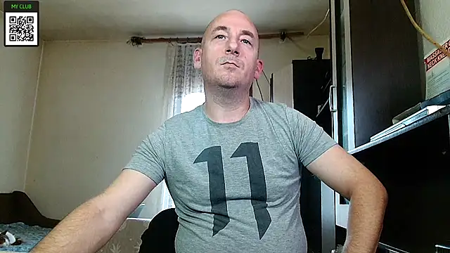 Snapshot of Johan___Barker chatting on 12.29.24 Johan   Barker online show from 12.29.24