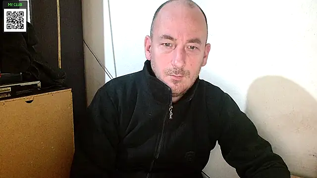 Snapshot of Johan___Barker chatting on 01.05.25 Johan   Barker online show from 01.05.25