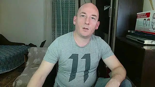 Snapshot of Johan___Barker chatting on 01.13.25 Johan   Barker online show from 01.13.25