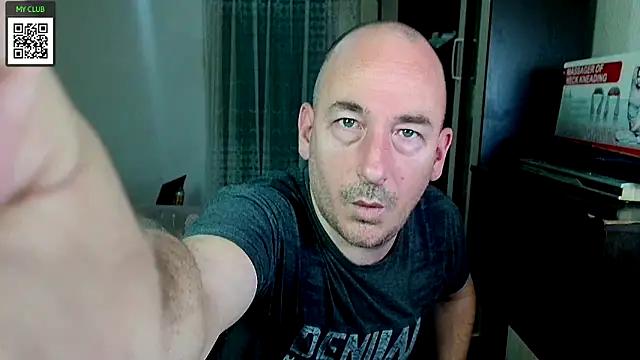 Snapshot of Johan___Barker chatting on 02.04.25 Johan   Barker online show from 02.04.25