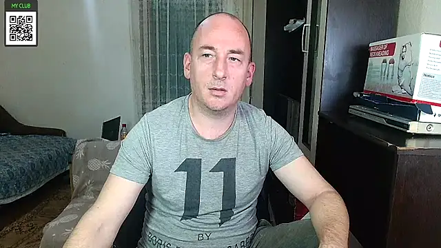 Snapshot of Johan___Barker chatting on 02.07.25 Johan   Barker online show from 02.07.25