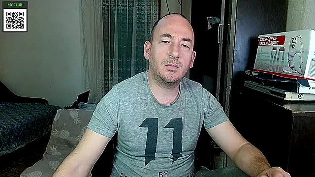 Snapshot of Johan___Barker chatting on 02.28.25 Johan   Barker online show from 02.28.25