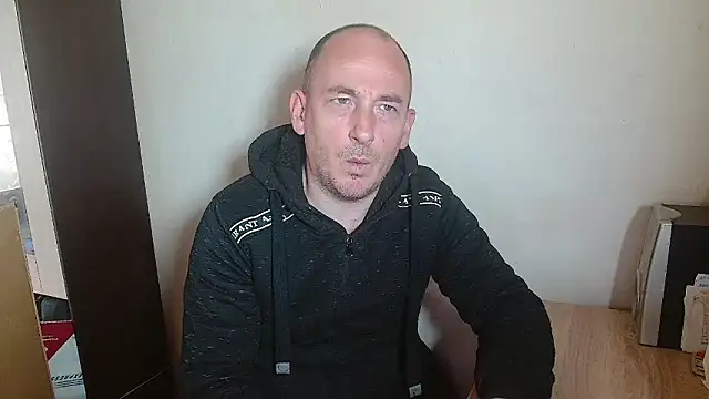 Snapshot of Johan___Barker chatting on 03.27.26 Johan Barker online show from 03.27.26