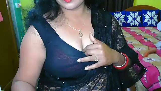 Snapshot of Anushka_21 chatting on 01.10.25 Anushka 21 online show from 01.10.25
