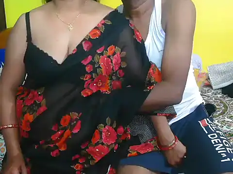 Snapshot of Anushka_21 chatting on 02.02.25 Anushka 21 online show from 02.02.25
