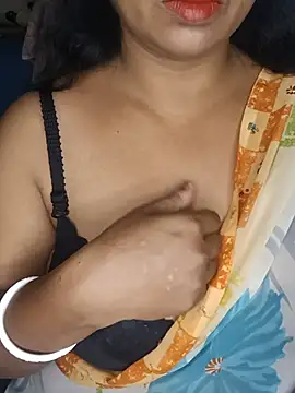 Snapshot of Anushka_21 chatting on 07.20.26 Anushka 21 online show from 07.20.26