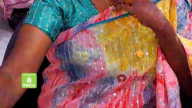 Snapshot of Novapol chatting on 01.04.25 Novapol online show from 01.04.25