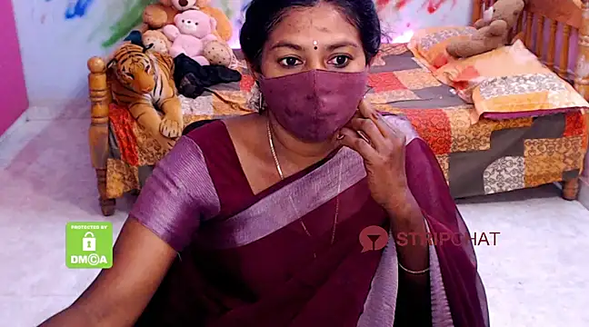 Snapshot of Novapol chatting on 03.01.25 Novapol online show from 03.01.25