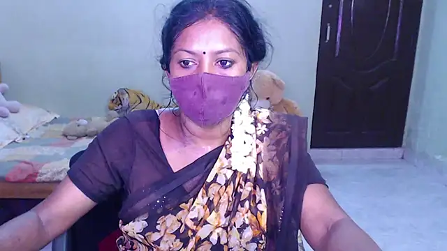 Snapshot of Novapol chatting on 07.16.26 Novapol online show from 07.16.26