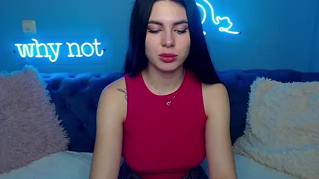 Snapshot of ViollinaLove chatting on 01.28.25 ViollinaLove online show from 01.28.25