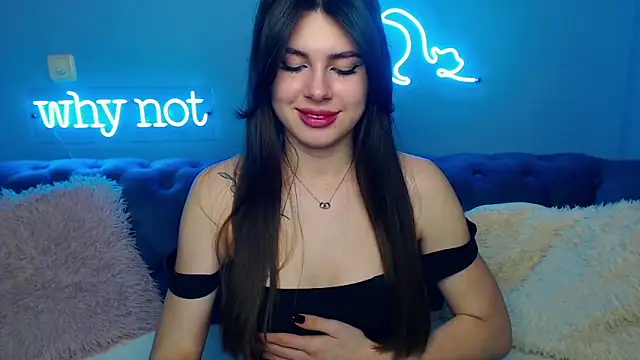 Snapshot of ViollinaLove chatting on 02.28.25 ViollinaLove online show from 02.28.25