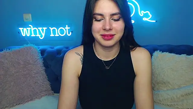 Snapshot of ViollinaLove chatting on 03.14.25 ViollinaLove online show from 03.14.25