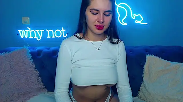 Snapshot of ViollinaLove chatting on 09.21.25 ViollinaLove online show from 09.21.25